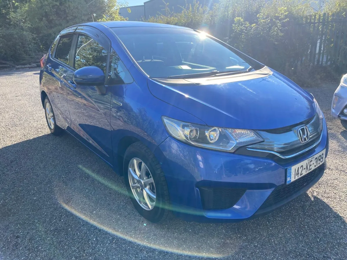 Honda Fit Hybrid - Image 2