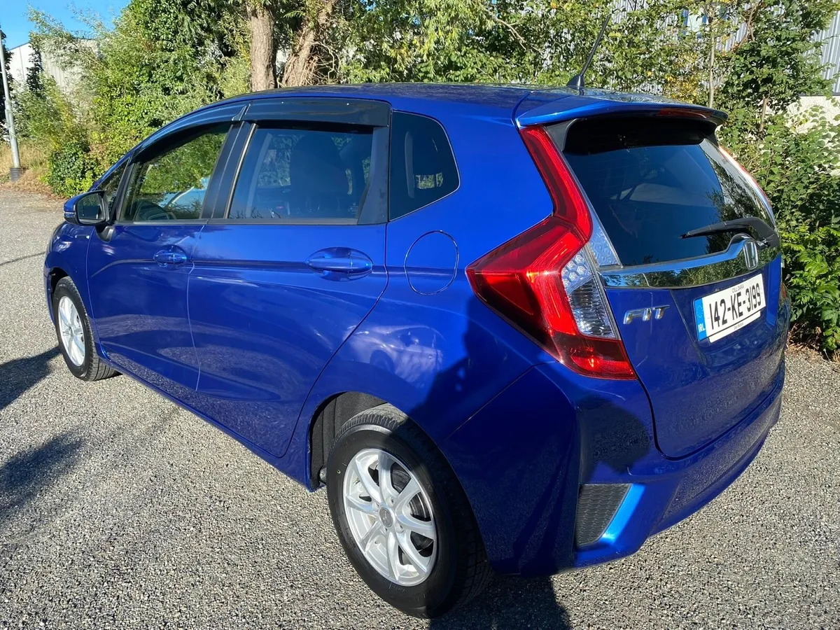 Honda Fit Hybrid - Image 4