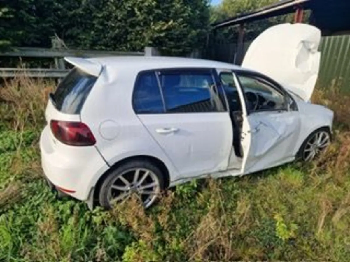 VW Golf 1.6 Breaking - Image 1