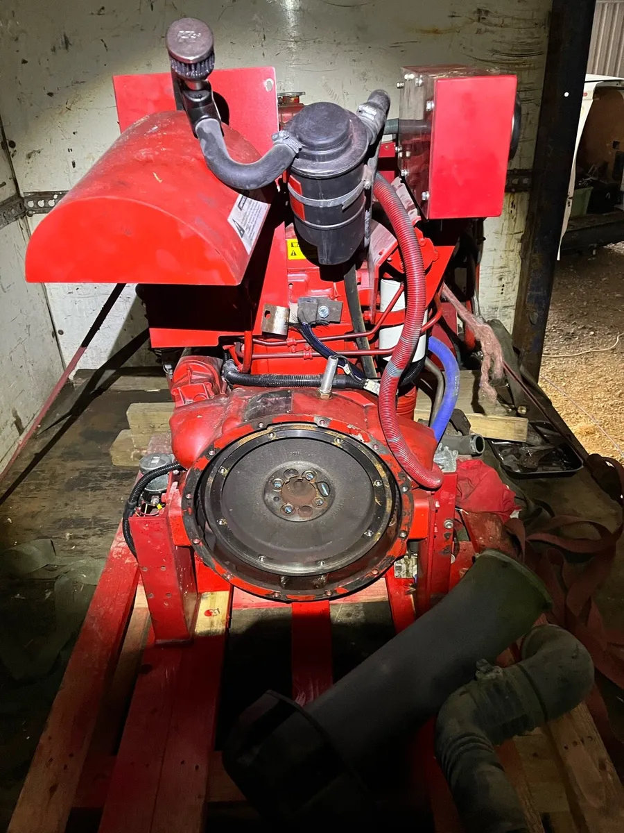 John Deer engine parts - Image 1
