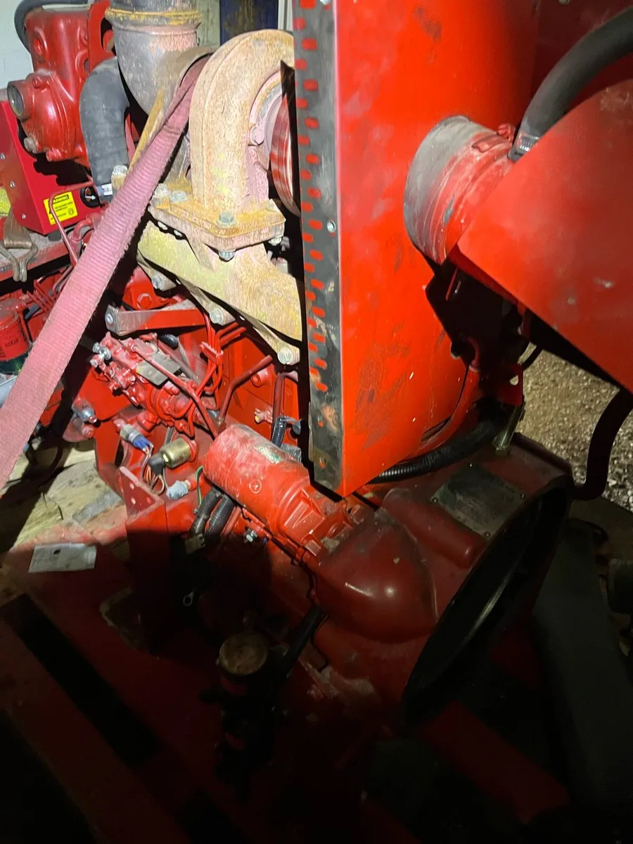 John Deer engine parts - Image 3
