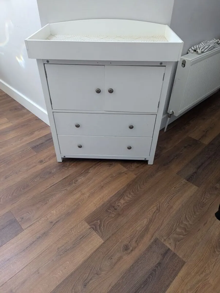 Mamia changing unit best sale