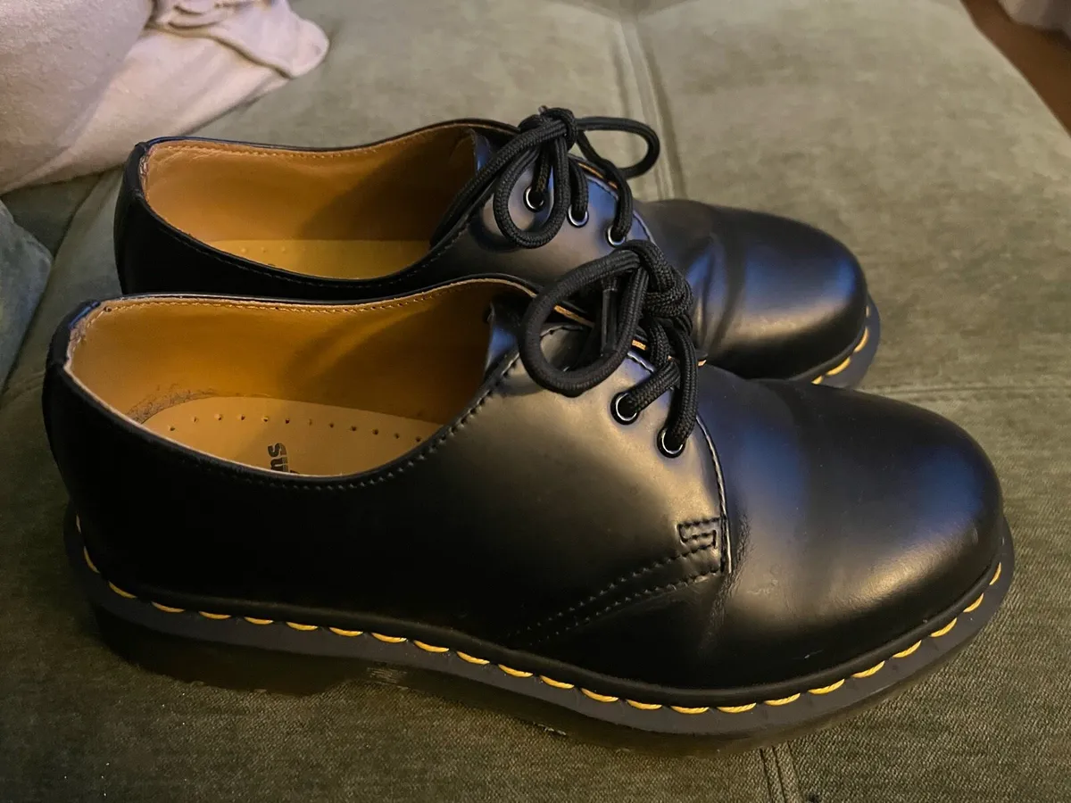 Dr Martin Shoes UK Size 5 (New) - Image 2