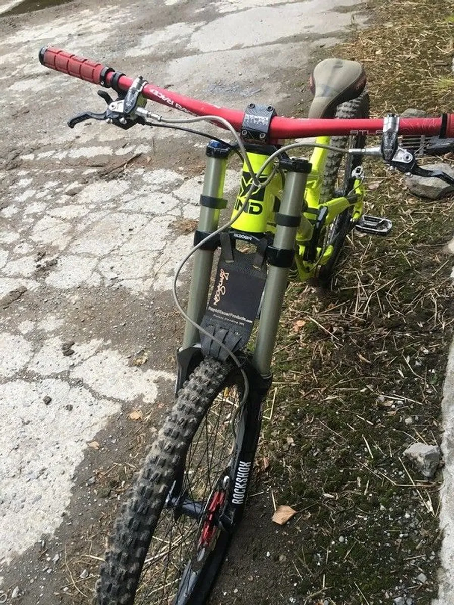 Yt Tues Downhill to split for parts for sale in Co. Dublin for 200 on DoneDeal