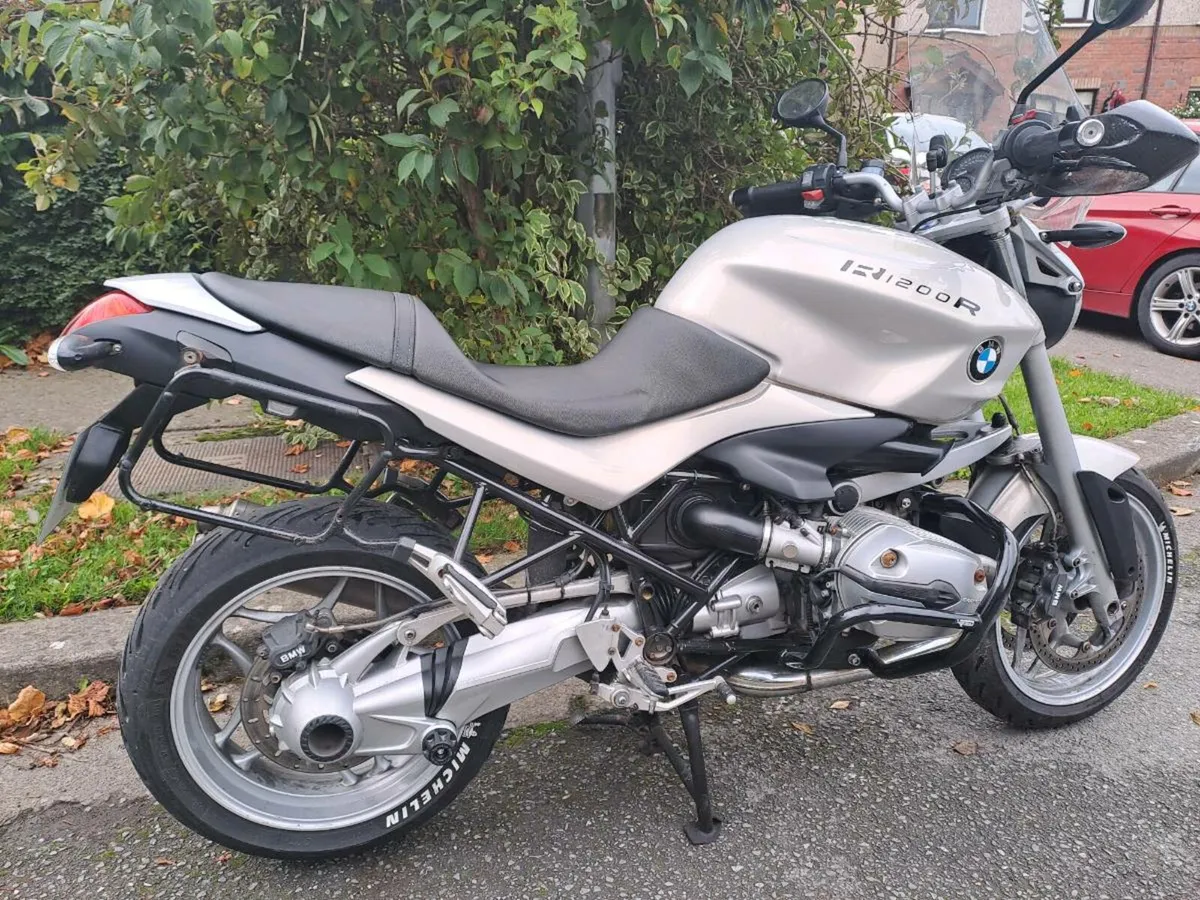 BMW R1200R - Image 1