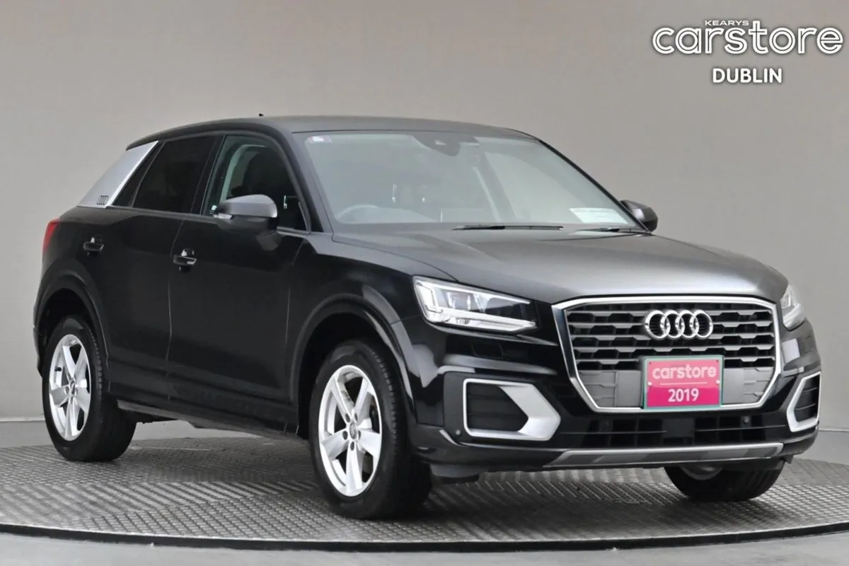 Audi Q2 1.0 Tfsi S-tronic 115BHP  reverse Cam par - Image 1