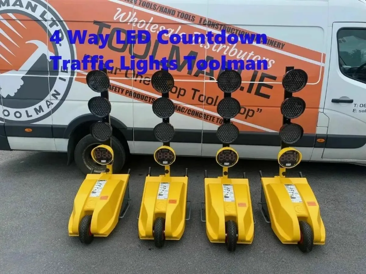 Traffic Lights at Toolman.ie - Image 1