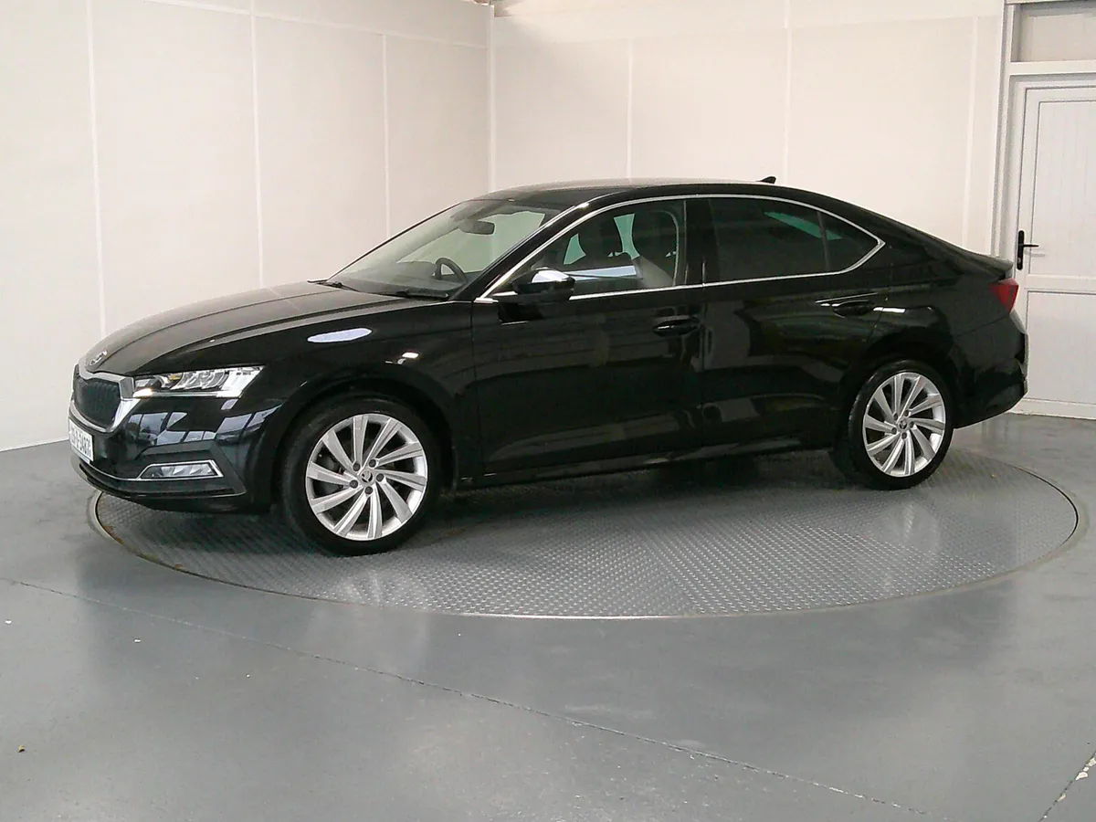 Skoda Octavia 2023 - Image 3