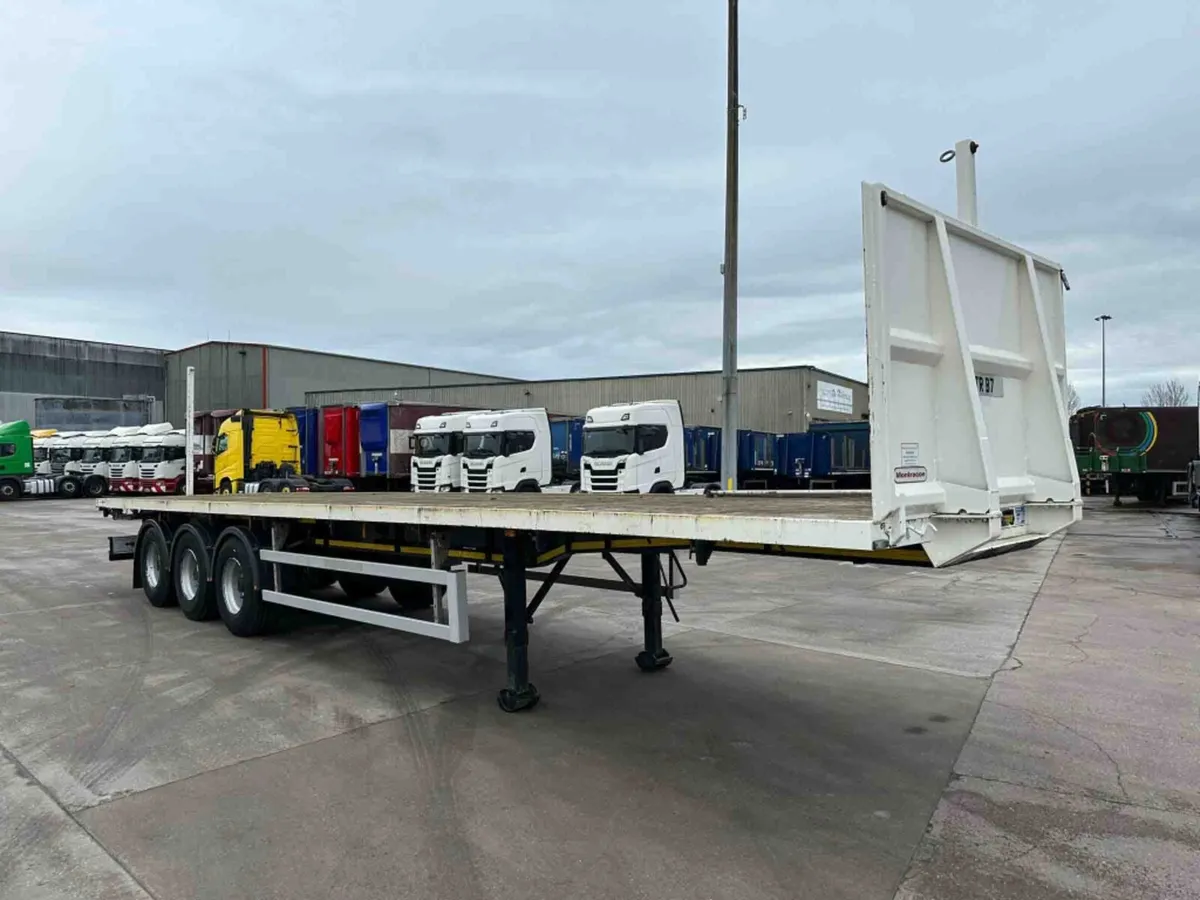 2019 MONTRACON 42FT TRI-AXLE FLATBED TRAILER - Image 3
