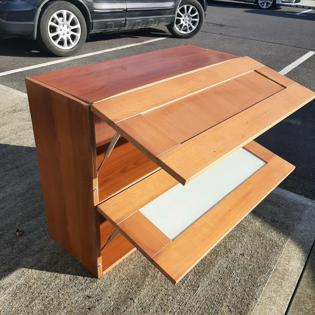 kitchen cabinets with hood - Image 1