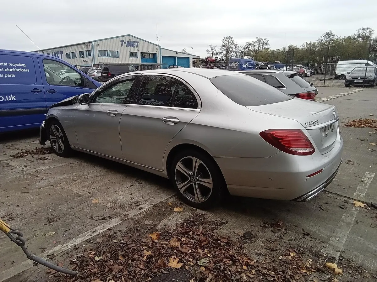 2018 MERCEDES E CLASS BREAKING FOR PARTS - Image 2