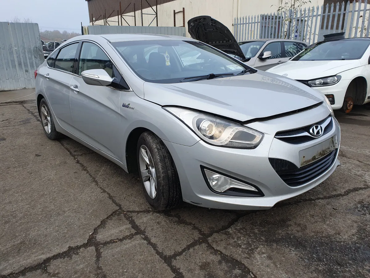 12 HYUNDAI I40  1.7 CRDI FOR BREAKING - Image 2