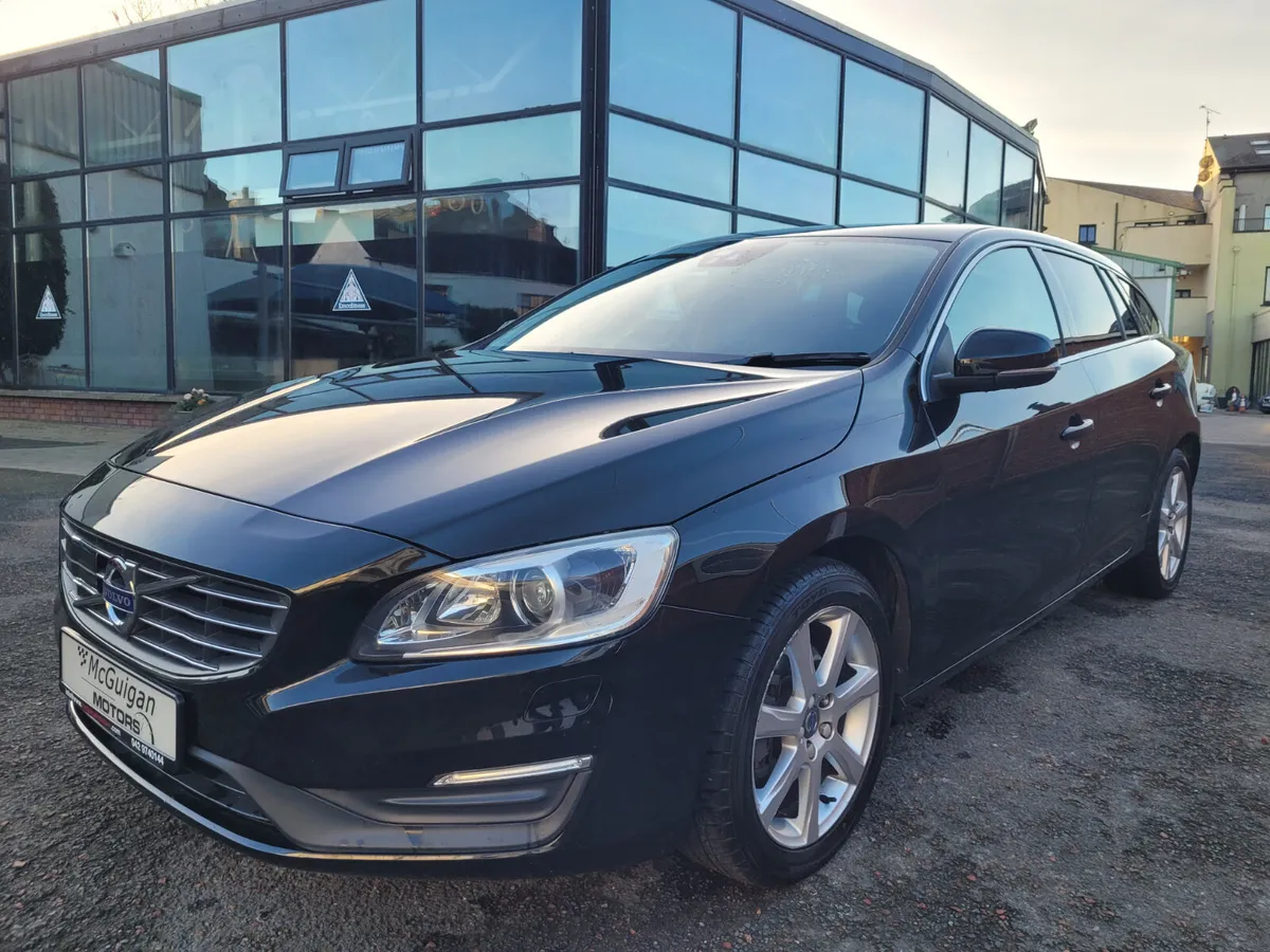 2016 Volvo V60 SE LUX Auto 2.0 Diesel Automatic - Image 3