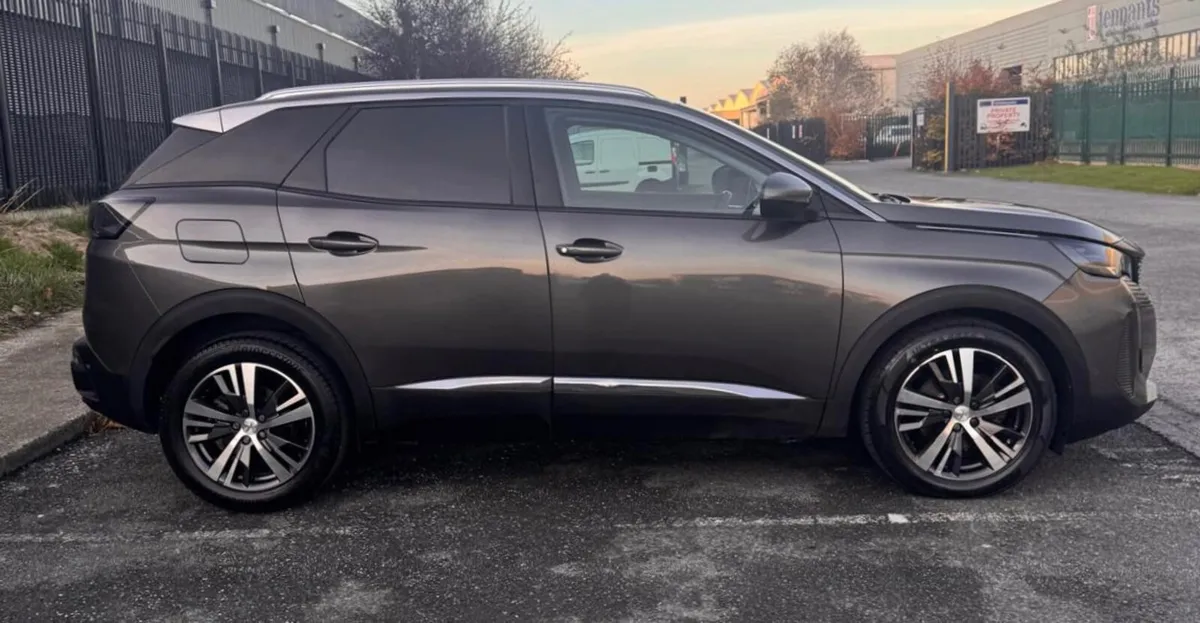2021 Peugeot 3008 NEW MODEL - Image 3