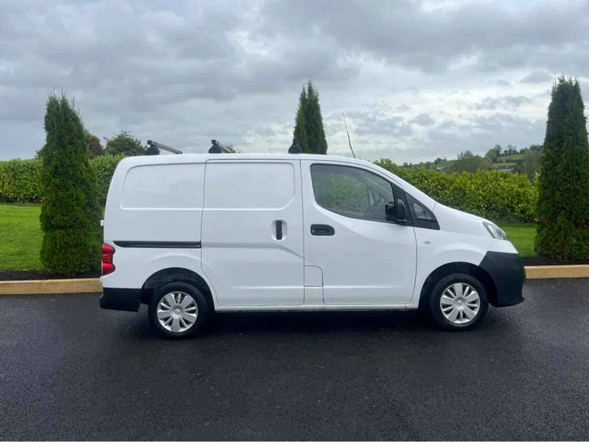 Nissan NV200 2DR ESP - Image 2