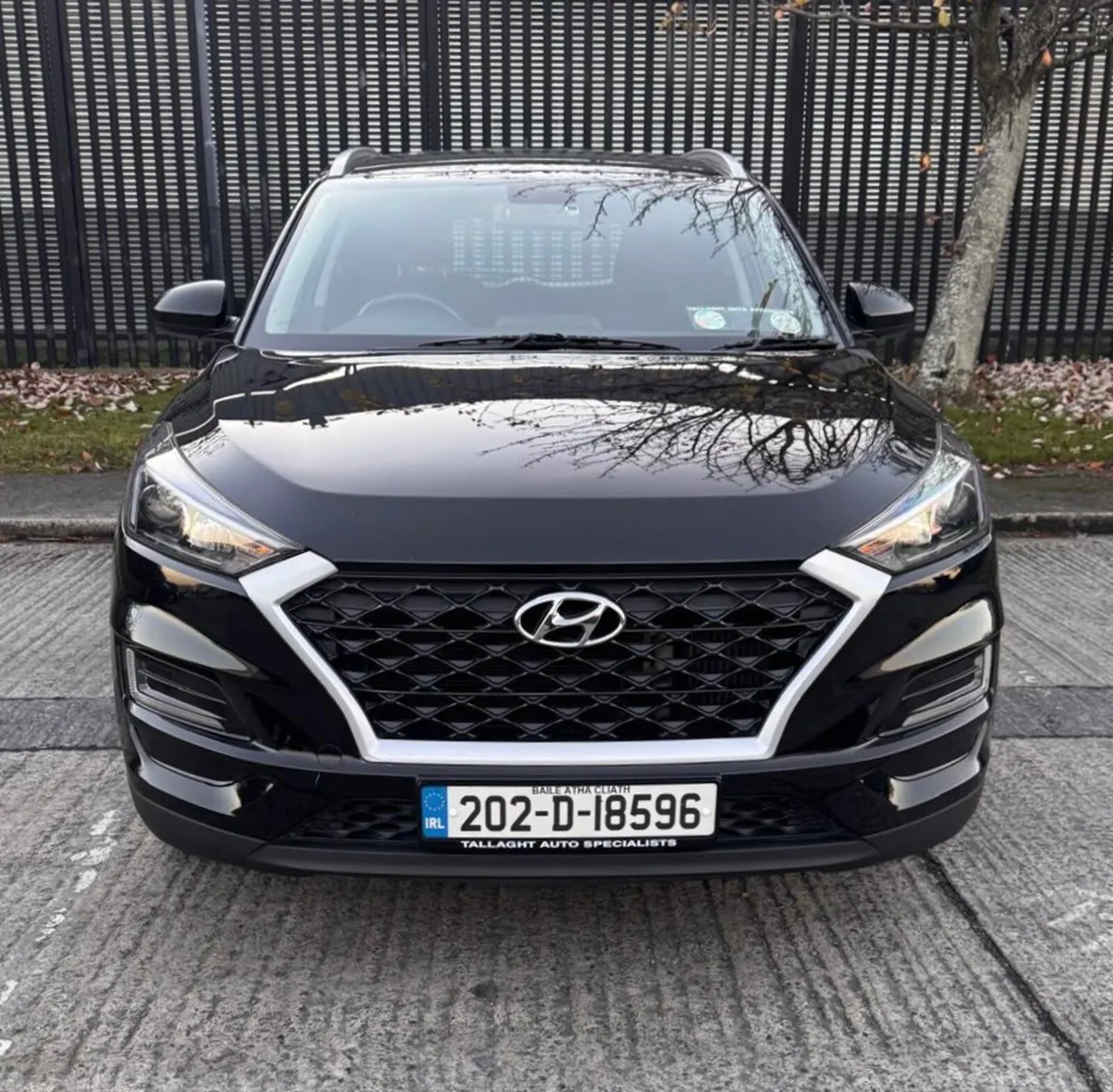 202 Hyundai Tucson Commercial - Image 2