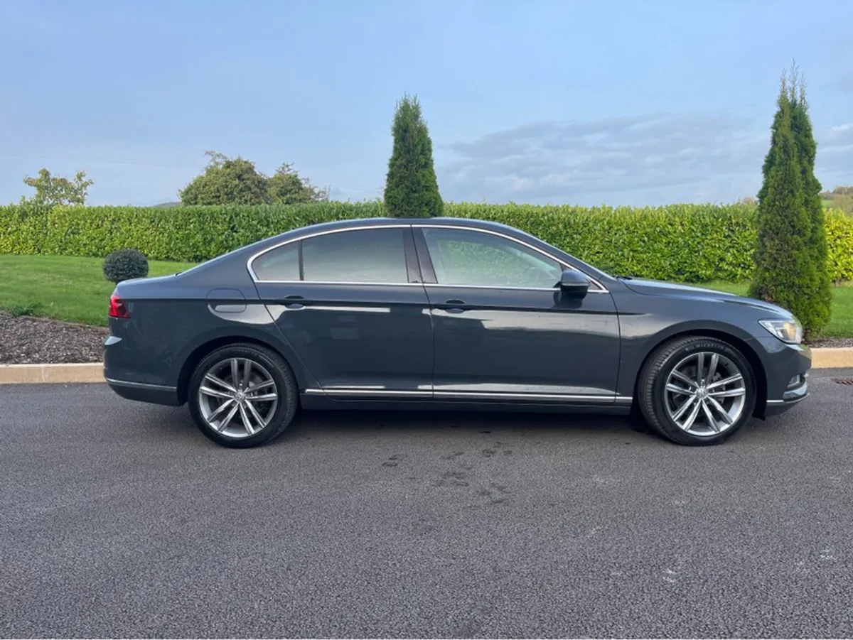 Volkswagen Passat 2.0 TDI GT Bluemotion 190PS 4DR - Image 3