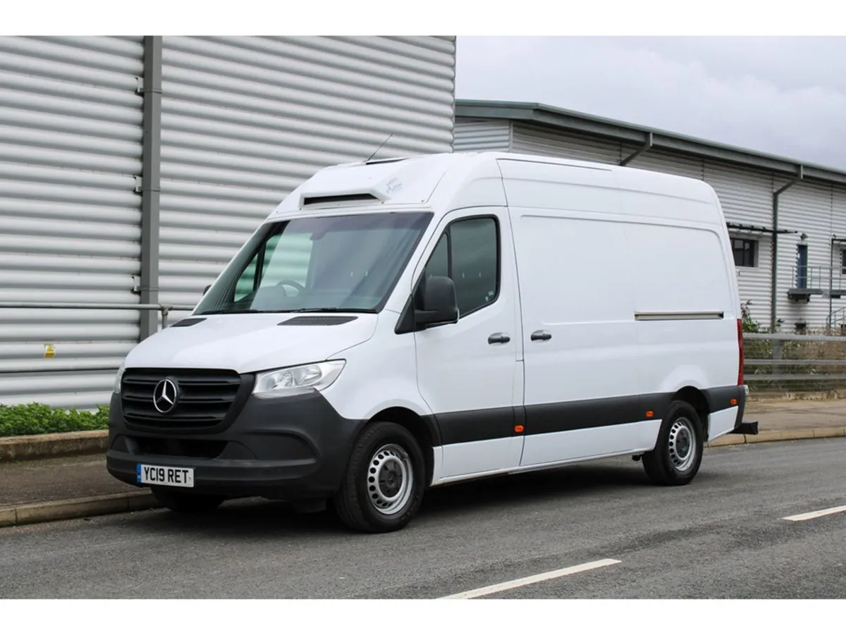 Mercedes-Benz Sprinter Mercedes Sprinter Fridge V - Image 1