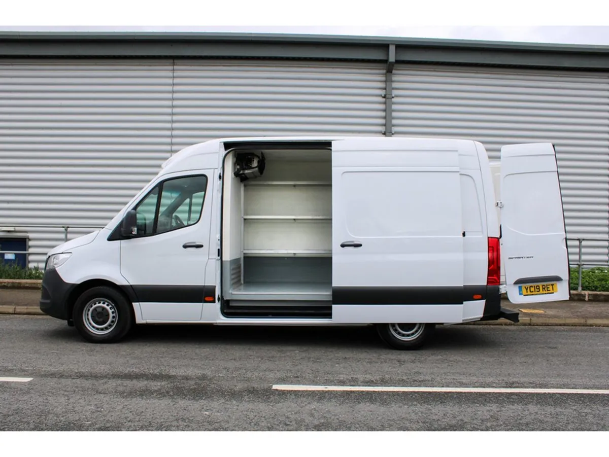 Mercedes-Benz Sprinter Mercedes Sprinter Fridge V - Image 3