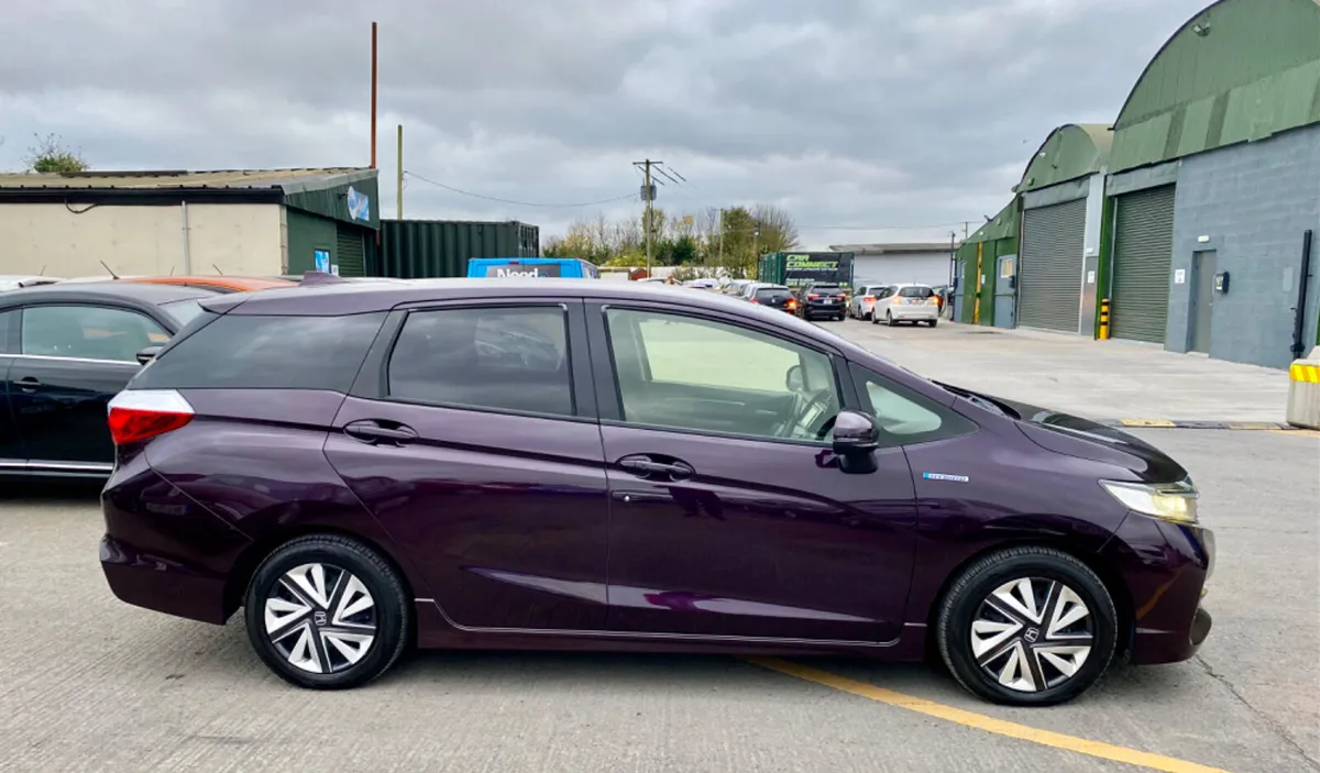 HONDA SHUTTLE 2016 (1.5, HYBRID, PURPLE CHAMELEON) - Image 4