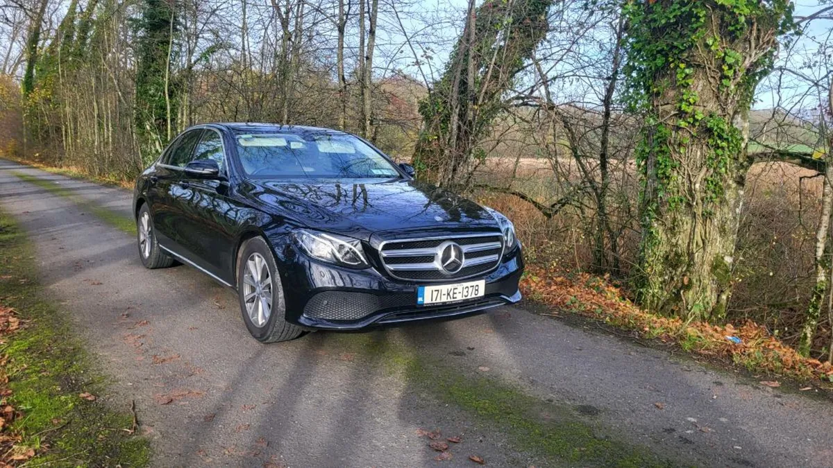 2017 Mercedes E220 D Automatic - Image 2