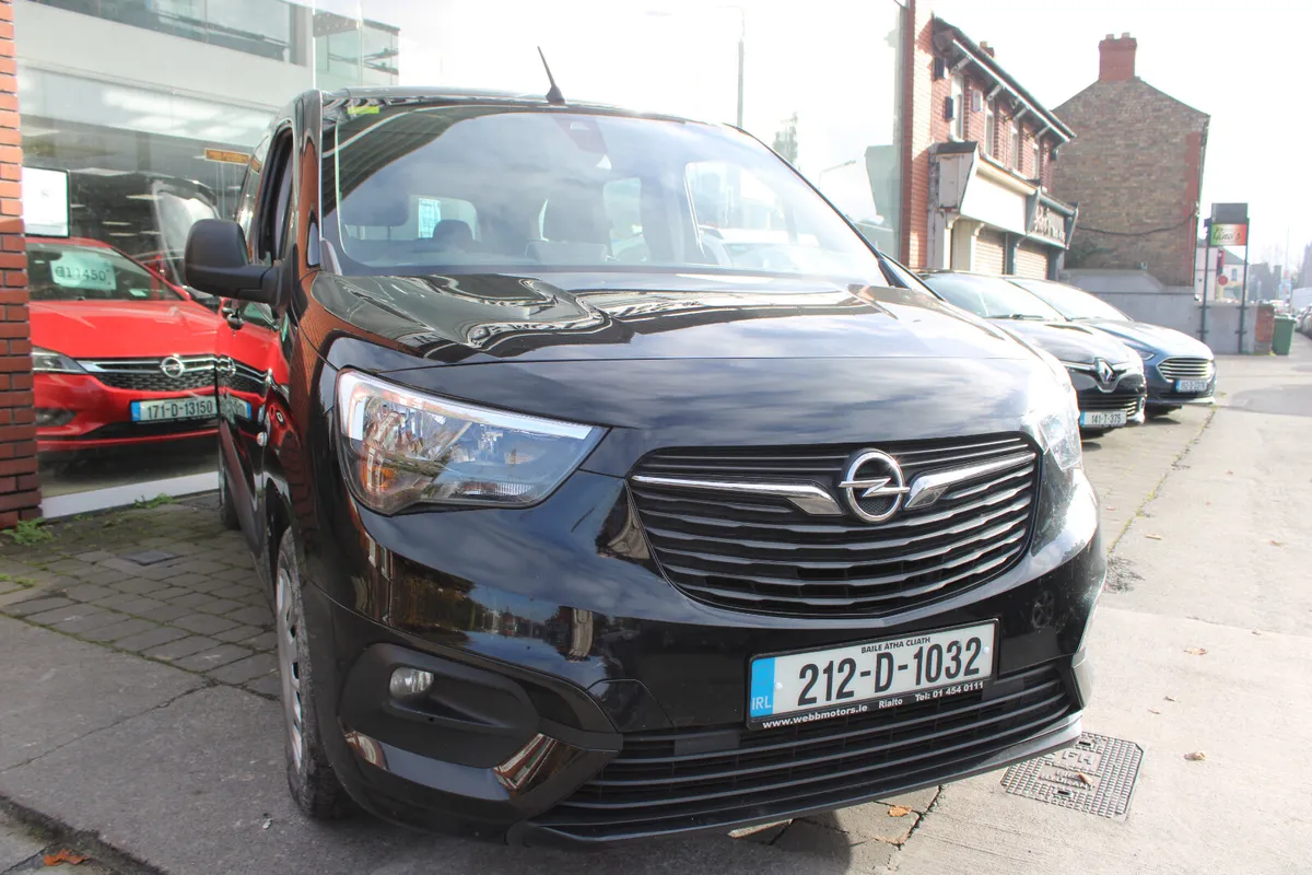 Opel Combo 1.5 7 SEAT LIFE 2021 *1 OWNER* - Image 1