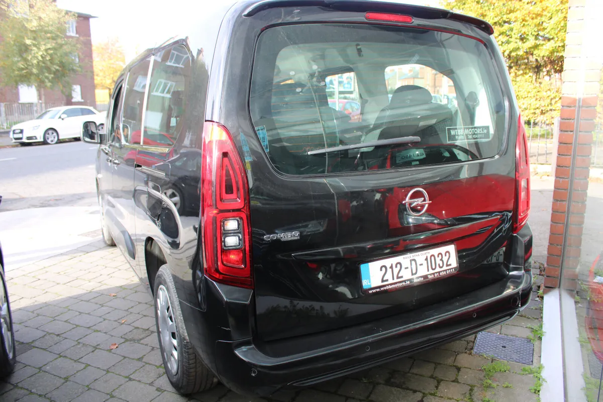 Opel Combo 1.5 7 SEAT LIFE 2021 *1 OWNER* - Image 4