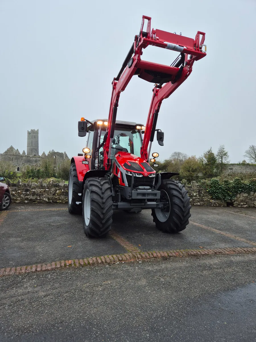 NEW!!!! MASSEY FERGUSON 5S 135 - Image 3