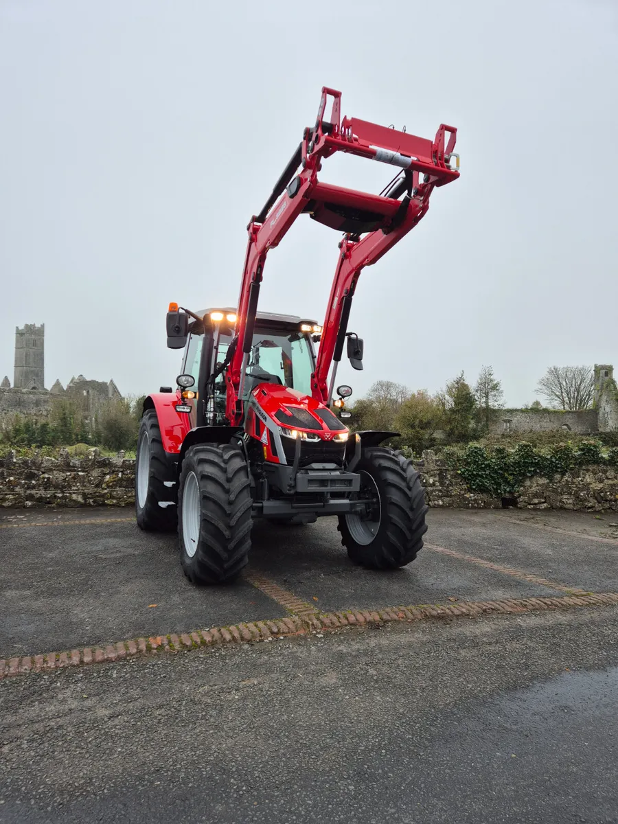 NEW!!!! MASSEY FERGUSON 5S 135 - Image 4