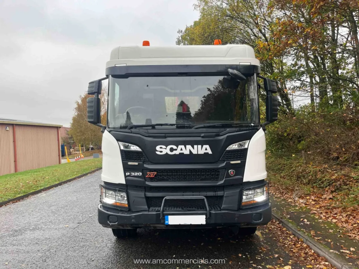 2019 SCANIA P320 XT 6X4 TIPPER GRAB 26T - Image 3