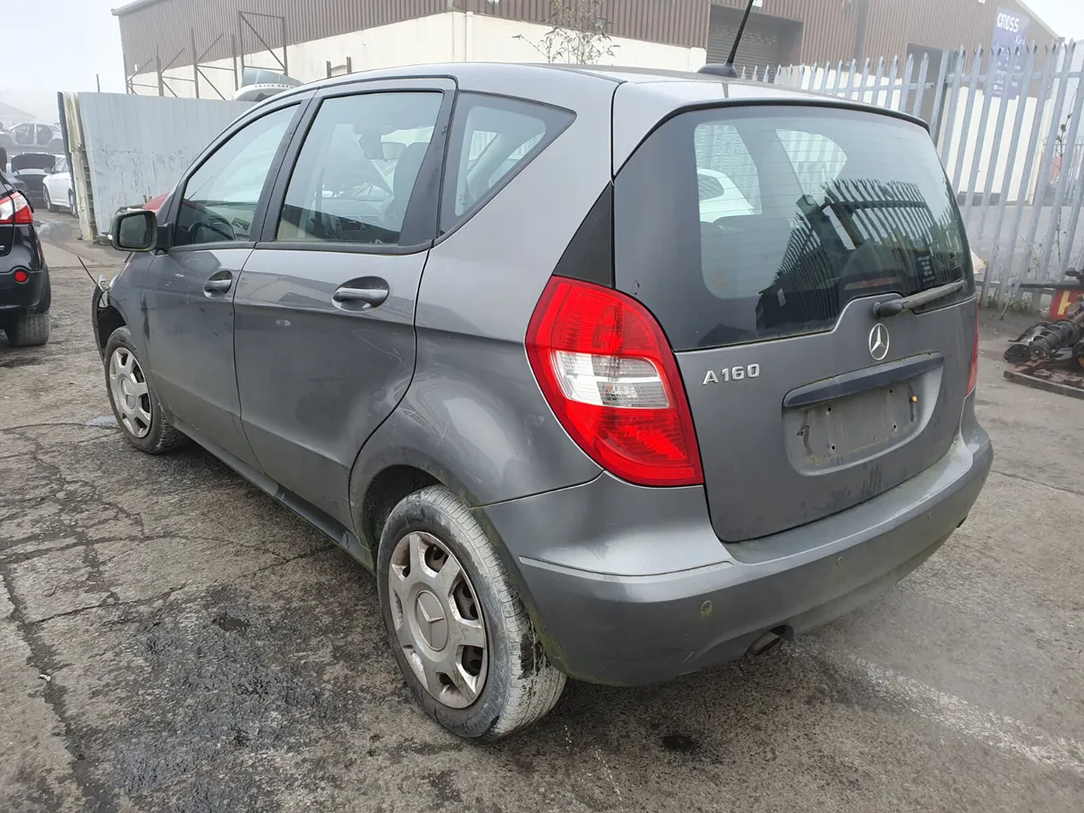 12 MERCEDES A-CLASS  1.5 P AUTO FOR BREAKING - Image 3