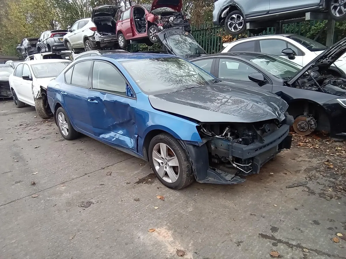 2017 SKODA OCTAVIA BREAKING FOR PARTS - Image 4