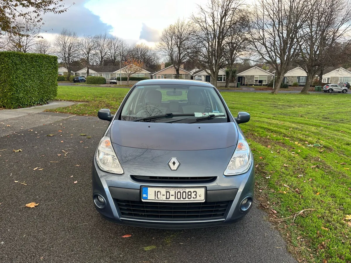 Renault Clio 2010 - Image 1