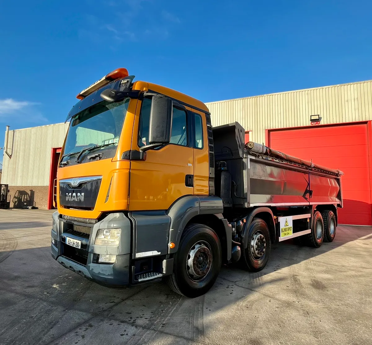 2015 MAN TGS32.400 8X4 TIPPER - Image 1