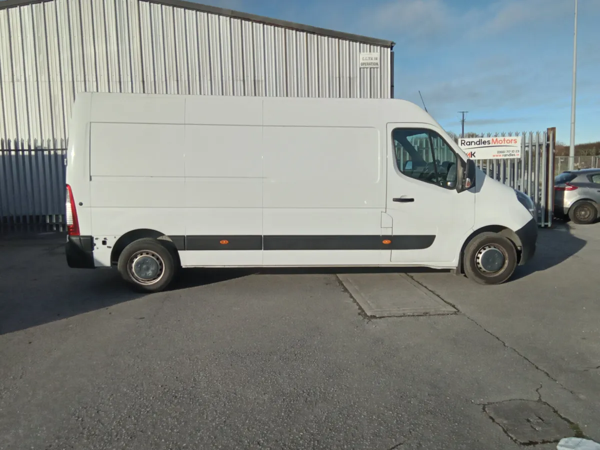 Opel Movano 2021 CVRT 03/26 - Image 2