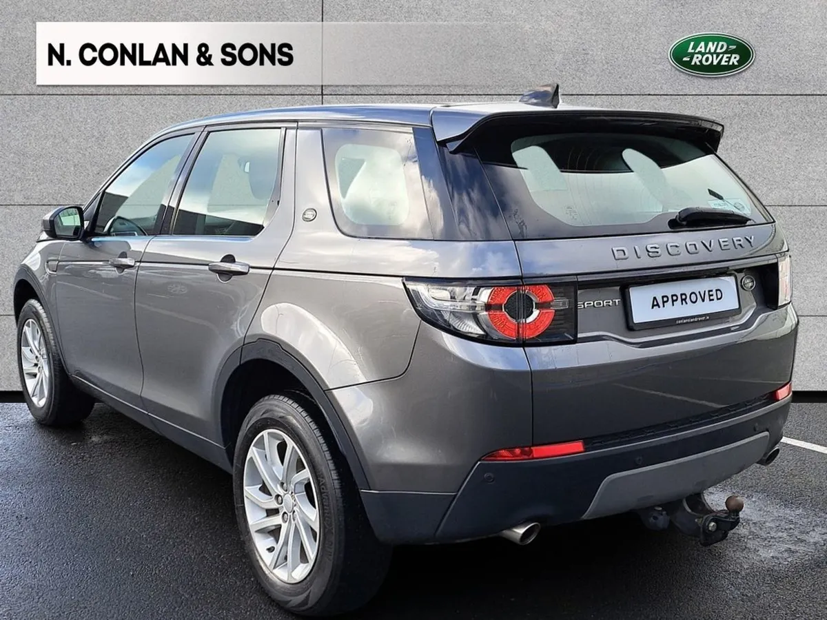 Land Rover Discovery Sport TD4 SE Auto 7 Seater - Image 2