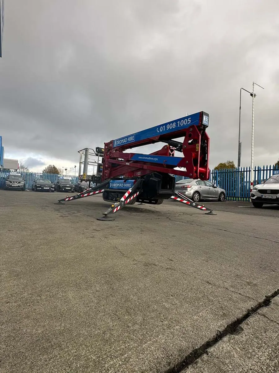 Hinowa 20m Tracked Spider Lift - Demo Model - Image 4