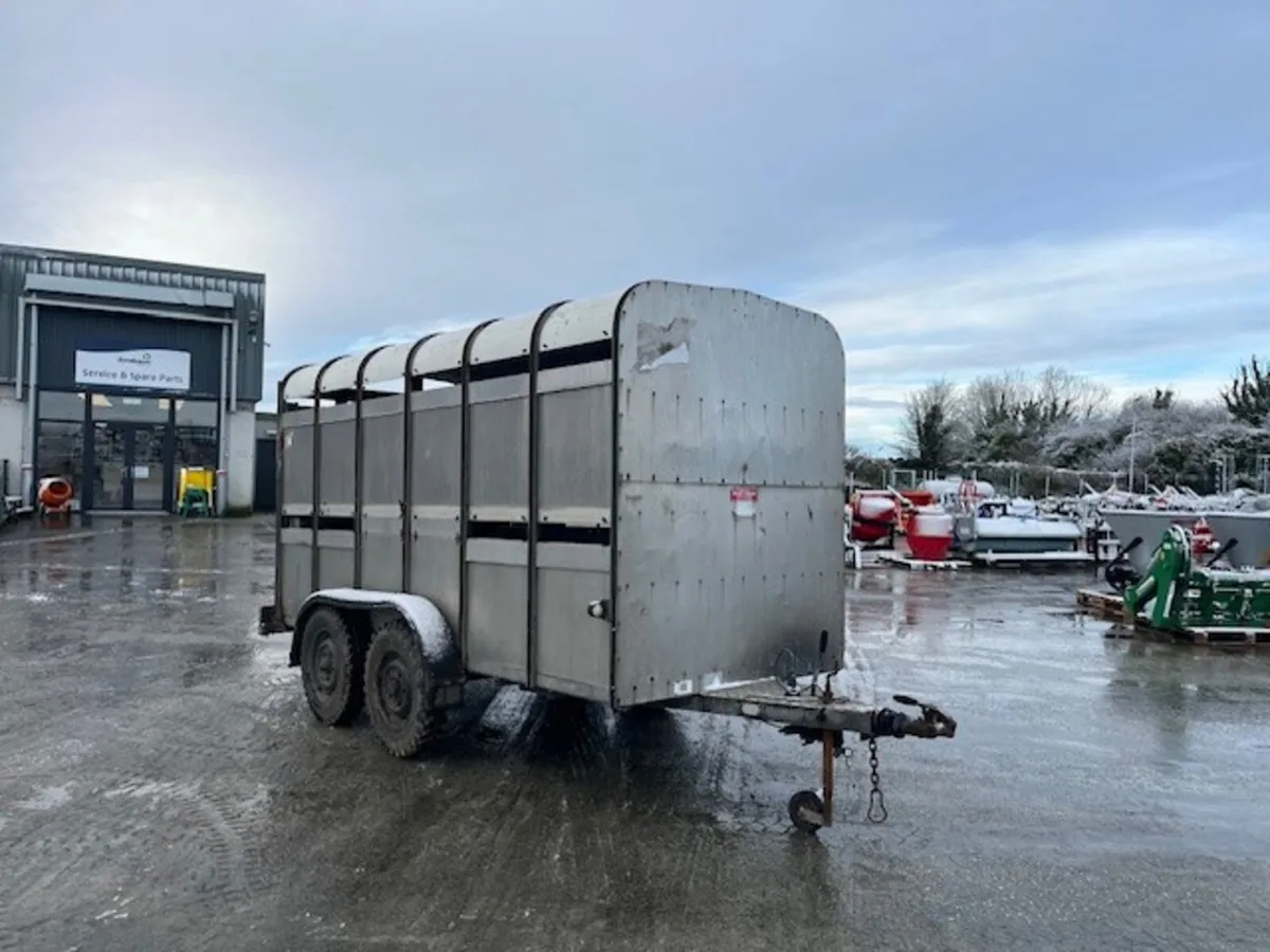 Ifor Williams 12ft livestock trailer - Image 1