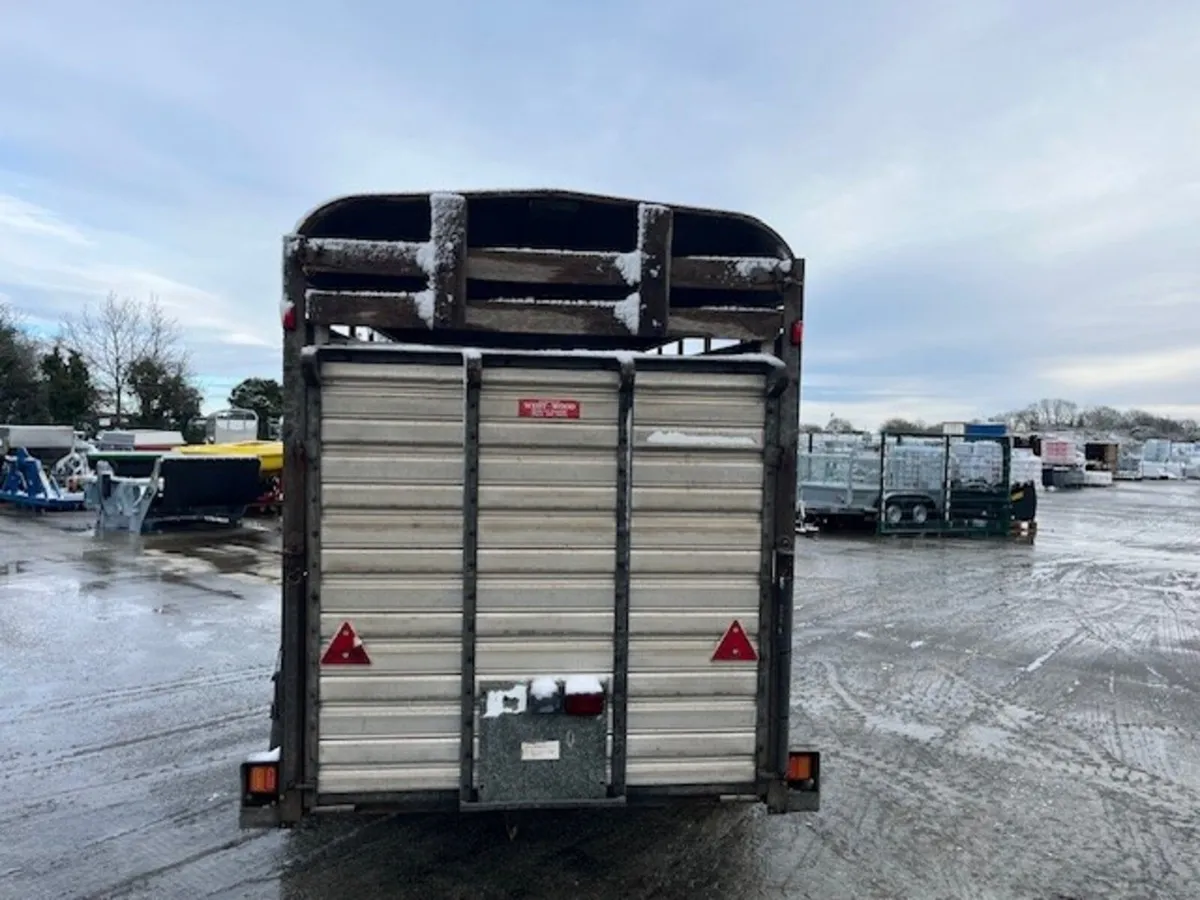 Ifor Williams 12ft livestock trailer - Image 3