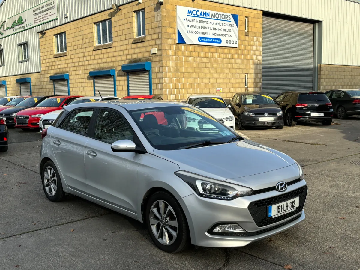 2015 HYUNDAI I20 DELUXE - Image 1