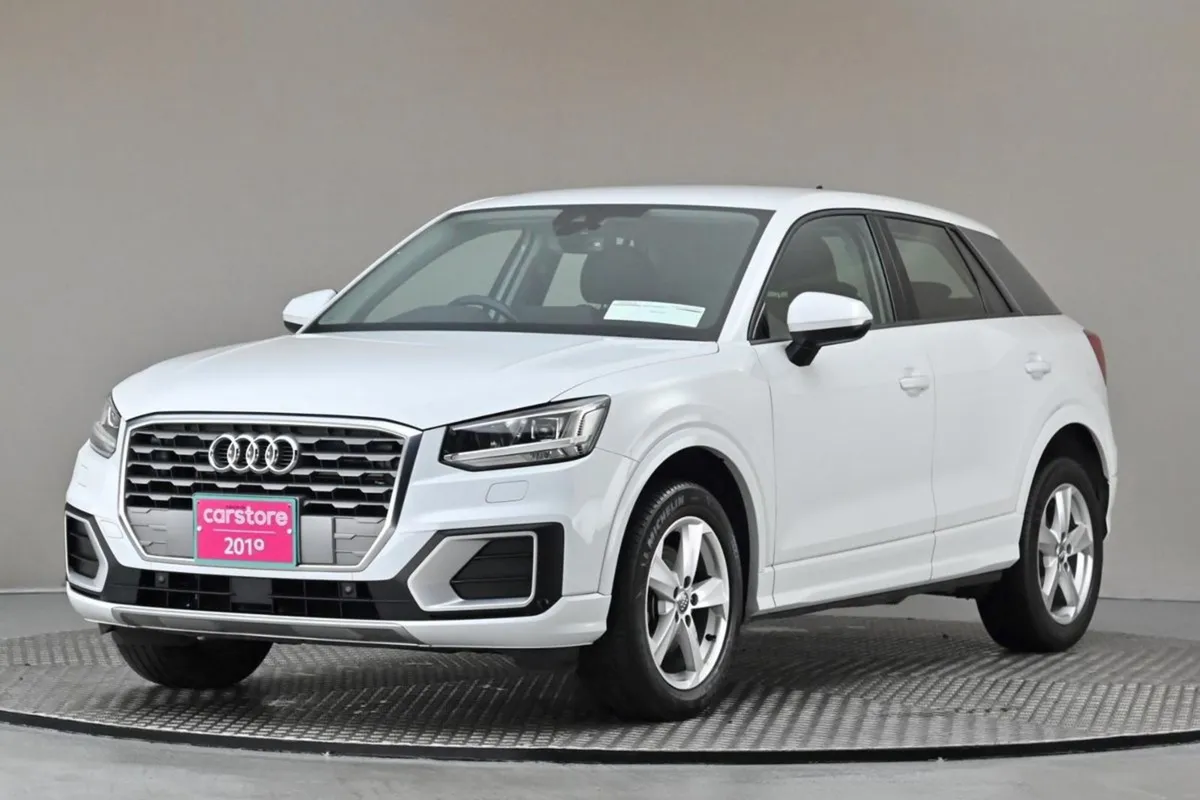 Audi Q2 1.0 Tfsi S-tronic 115BHP  reverse Cam par - Image 3