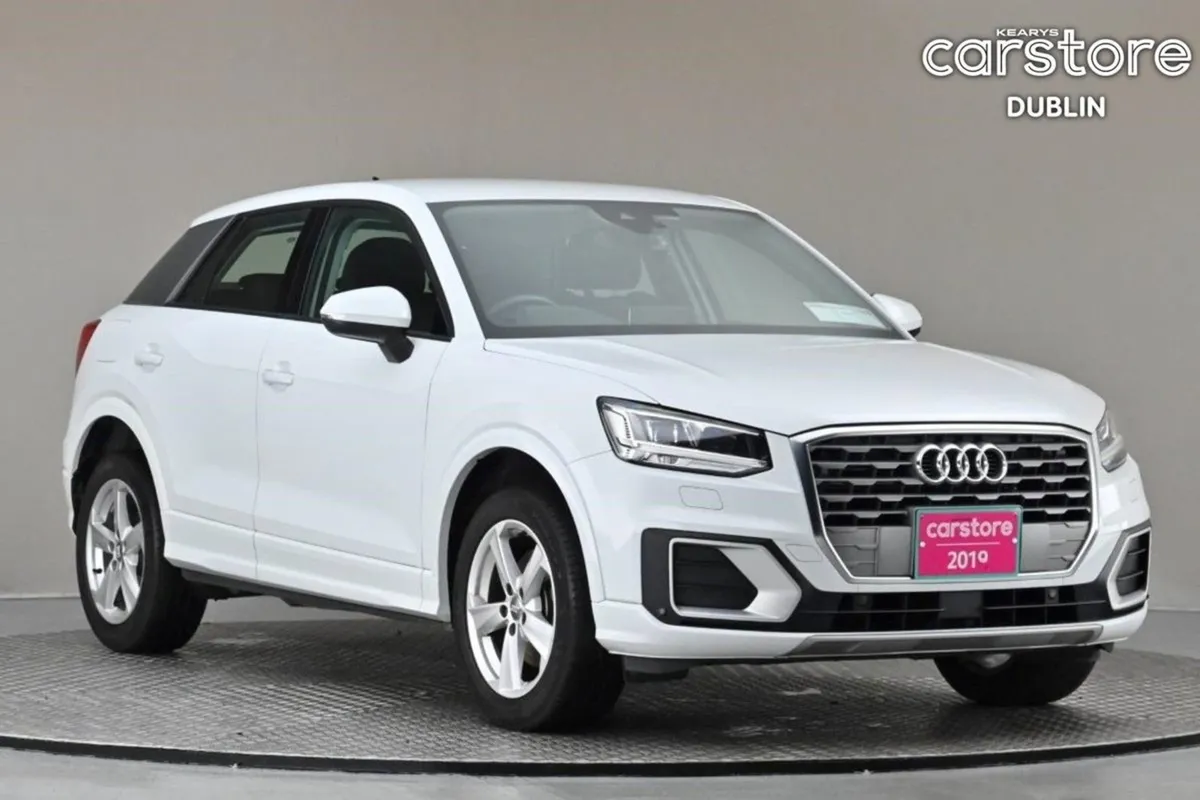 Audi Q2 1.0 Tfsi S-tronic 115BHP  reverse Cam par - Image 1