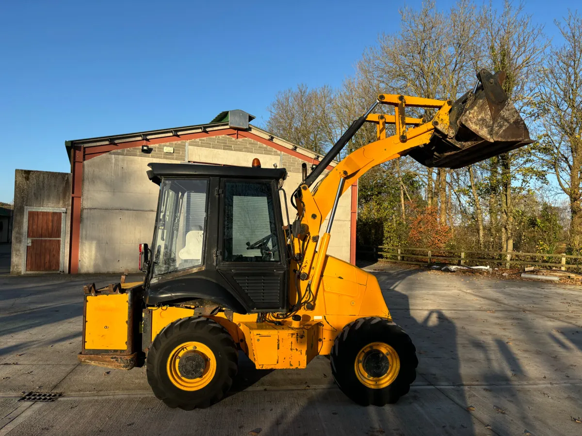 JCB 2CX Loader - Image 1