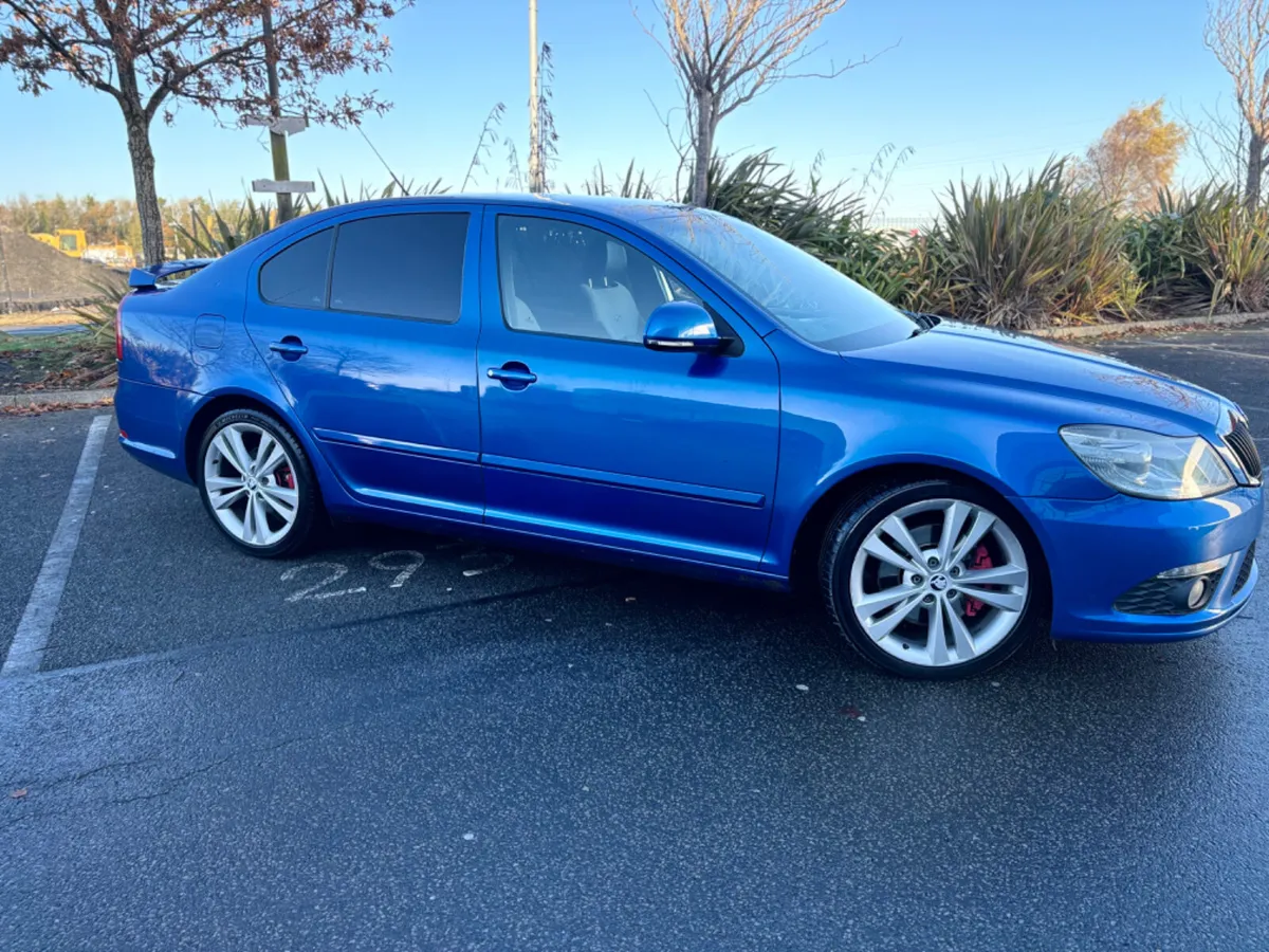 2010 Skoda Octavia VRS 2.0 ~ DSG / Automatic. - Image 4