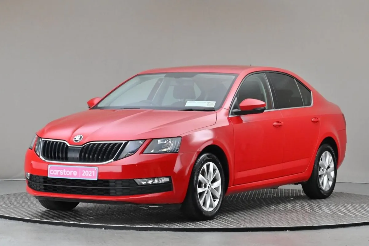 Skoda Octavia Ambition 1.0tsi 115HP 6spd  car Pla - Image 3