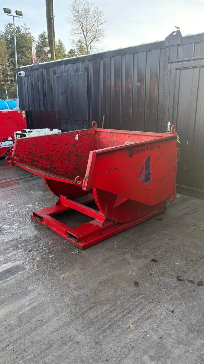 Tipping Skip - Image 3