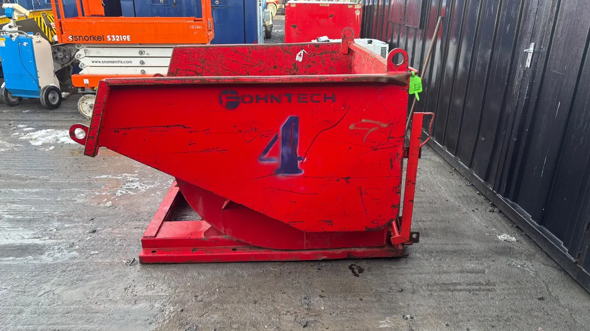 Tipping Skip - Image 4