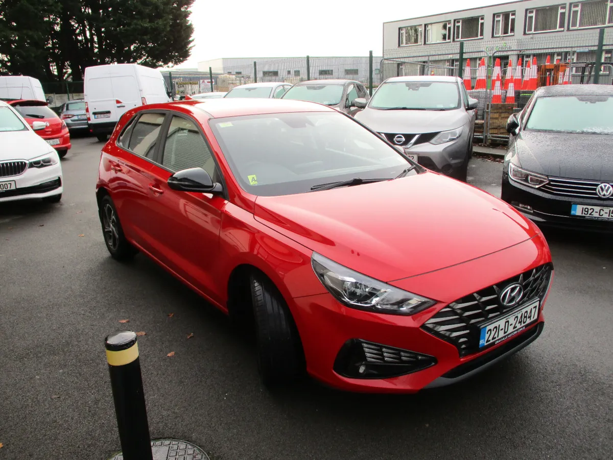 Hyundai i30 Delux 1.6dsl 2022 - Image 3