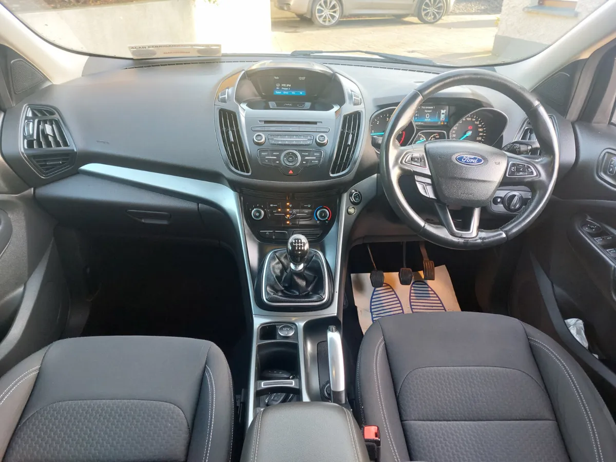 FORD KUGA 2019' 102 KMS - Image 3