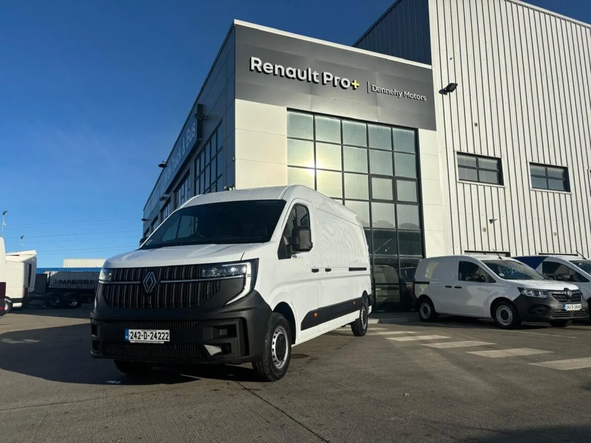 Renault Master FWD Lm35 Blue dCi 130 Start L3h2 - Image 1